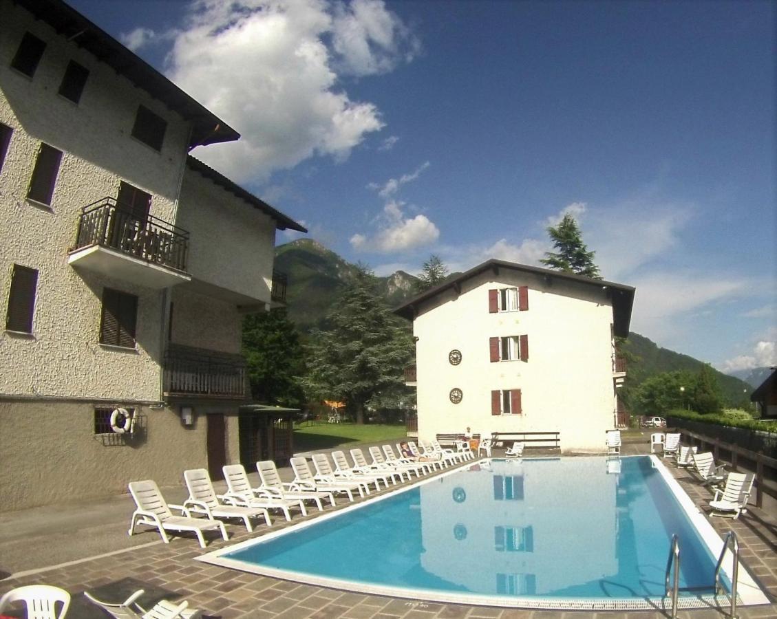 Residence Catullo Bezzecca Esterno foto