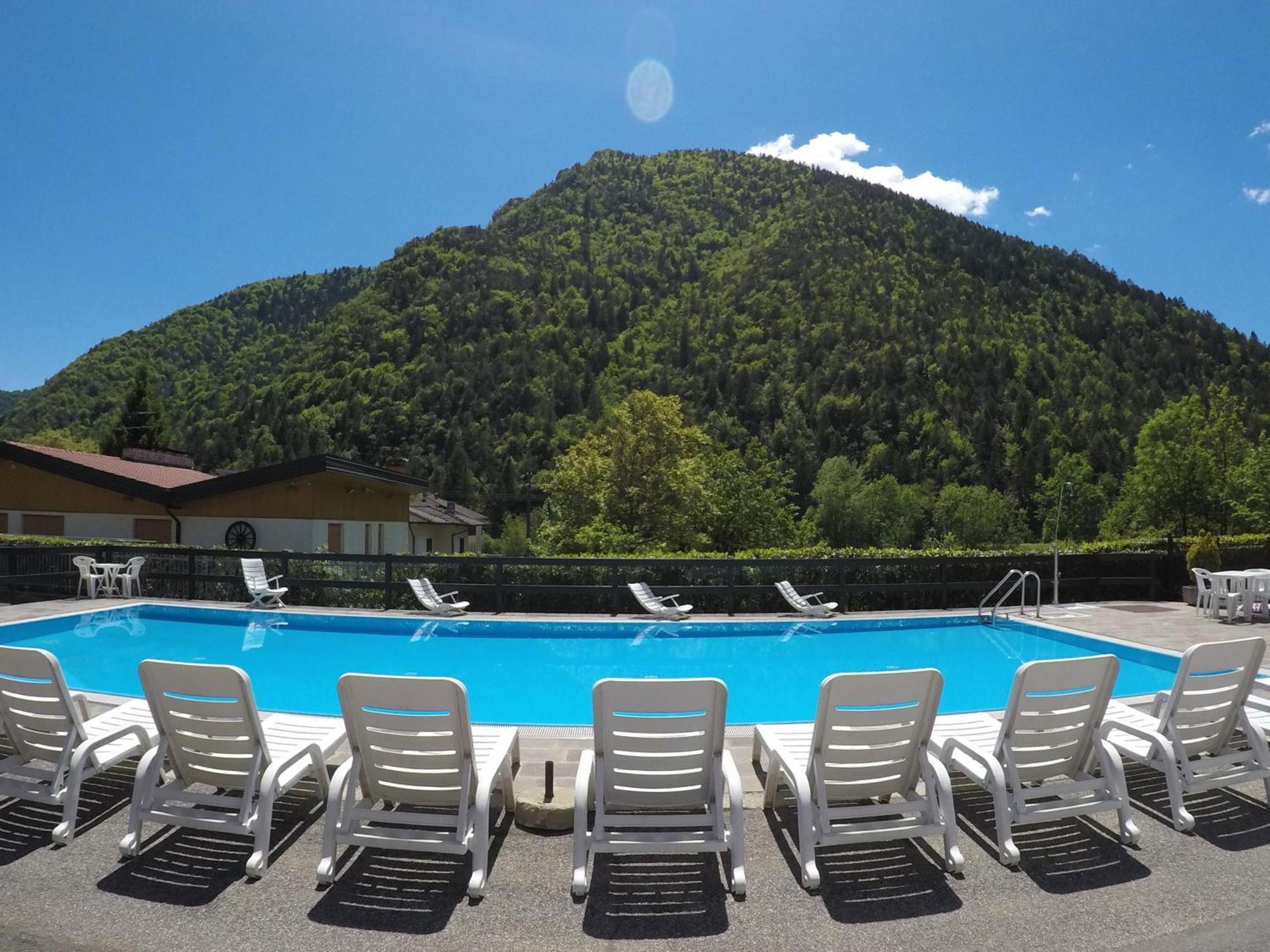 Residence Catullo Bezzecca Esterno foto